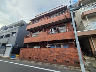 前川マンションの物件外観写真